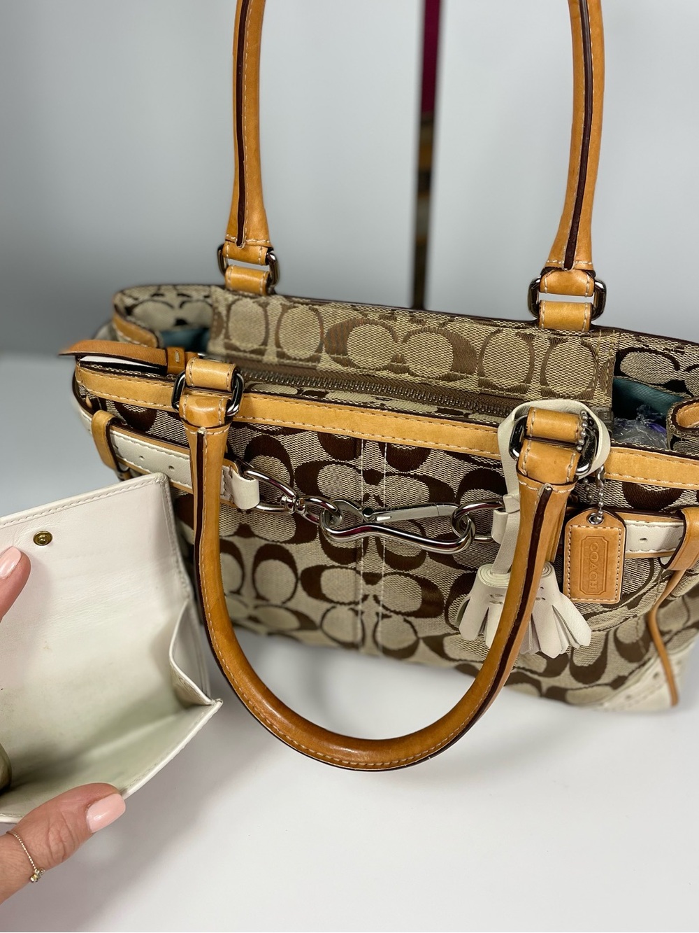 Authentic 2005 Coach Vintage Hampton Satchel and Wallet Set - Picture 5 of 16